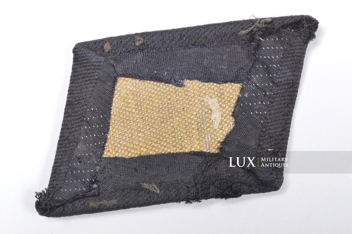 Waffen-SS NCO flatwire runic tab « uniform removed » - photo 8