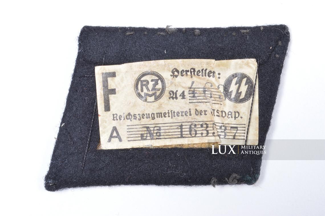 Rare Waffen-SS officers vertical Totenkopf bullion collar tab with label - photo 8