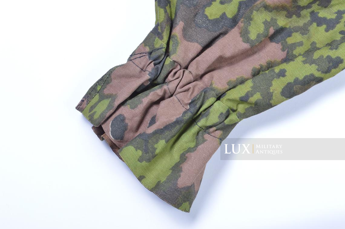 Unissued Waffen-SS M40 oak leaf smock - Lux Military Antiques - photo 15