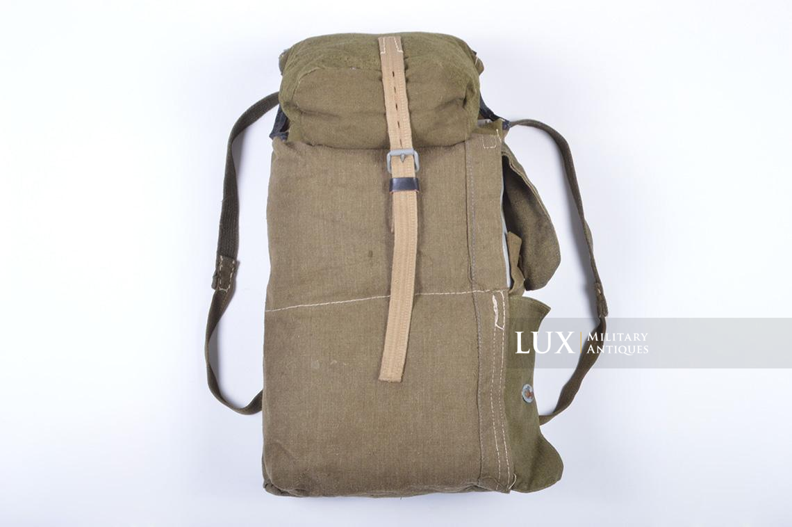 Unusual late war engineer assault backpack - photo 4