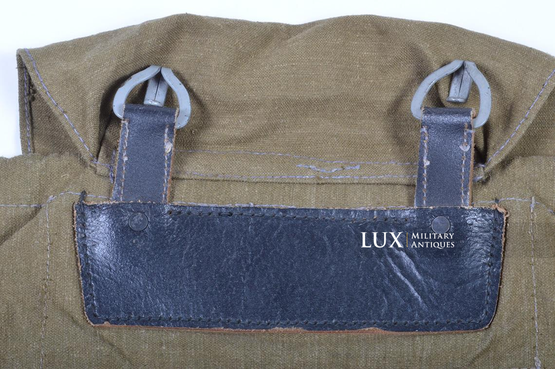 Late-war German combat backpack, unissued condition - photo 16