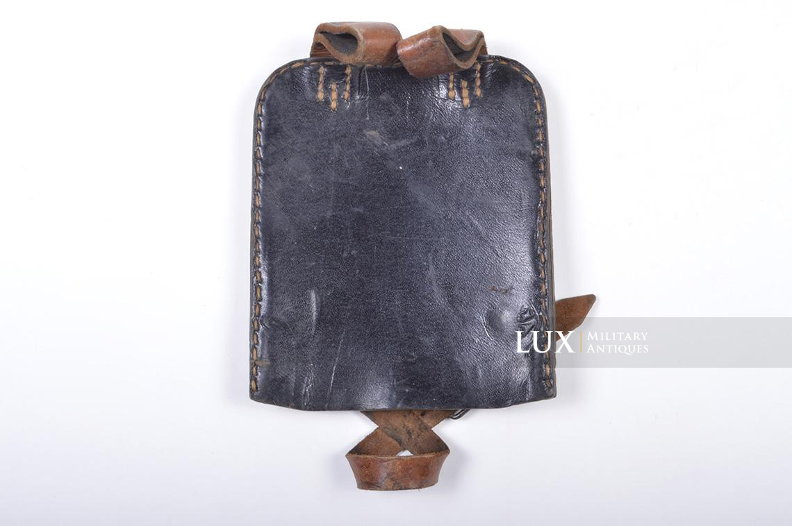 Late-war entrenching tool carrying case in black pressed cardboard, « jwa43 » - photo 7