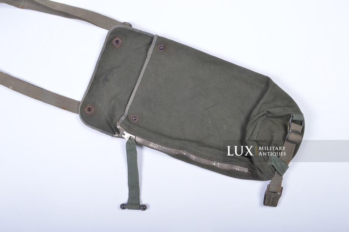 Early-war German paratrooper gas mask carrying bag, « AB » - photo 12