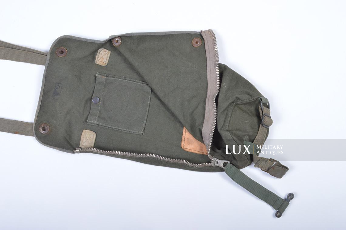 Early-war German paratrooper gas mask carrying bag, « AB » - photo 26