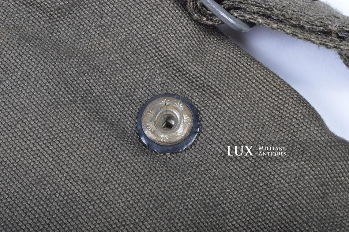 Unissued late war German paratrooper gas mask carrying bag, « ebd » - photo 20