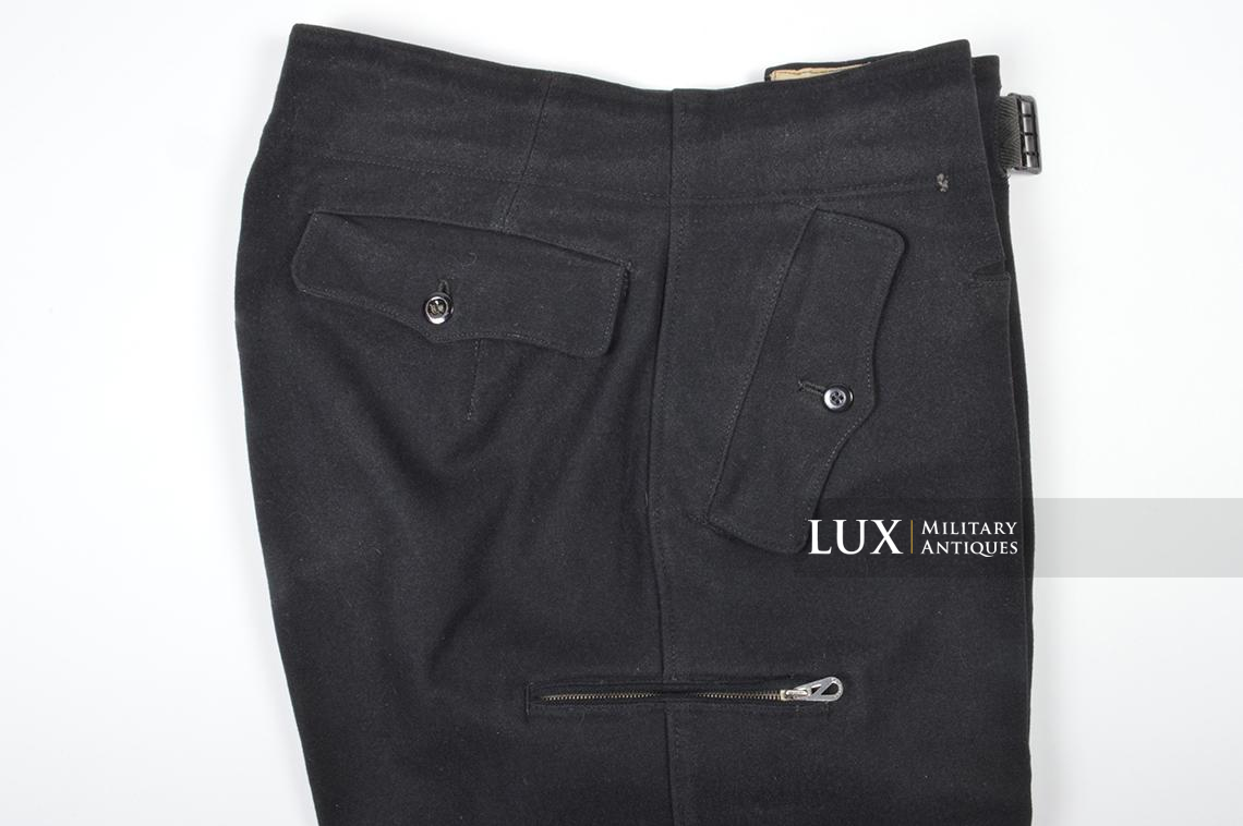 Early Heer issue black panzer trousers, dated 1940 - photo 17