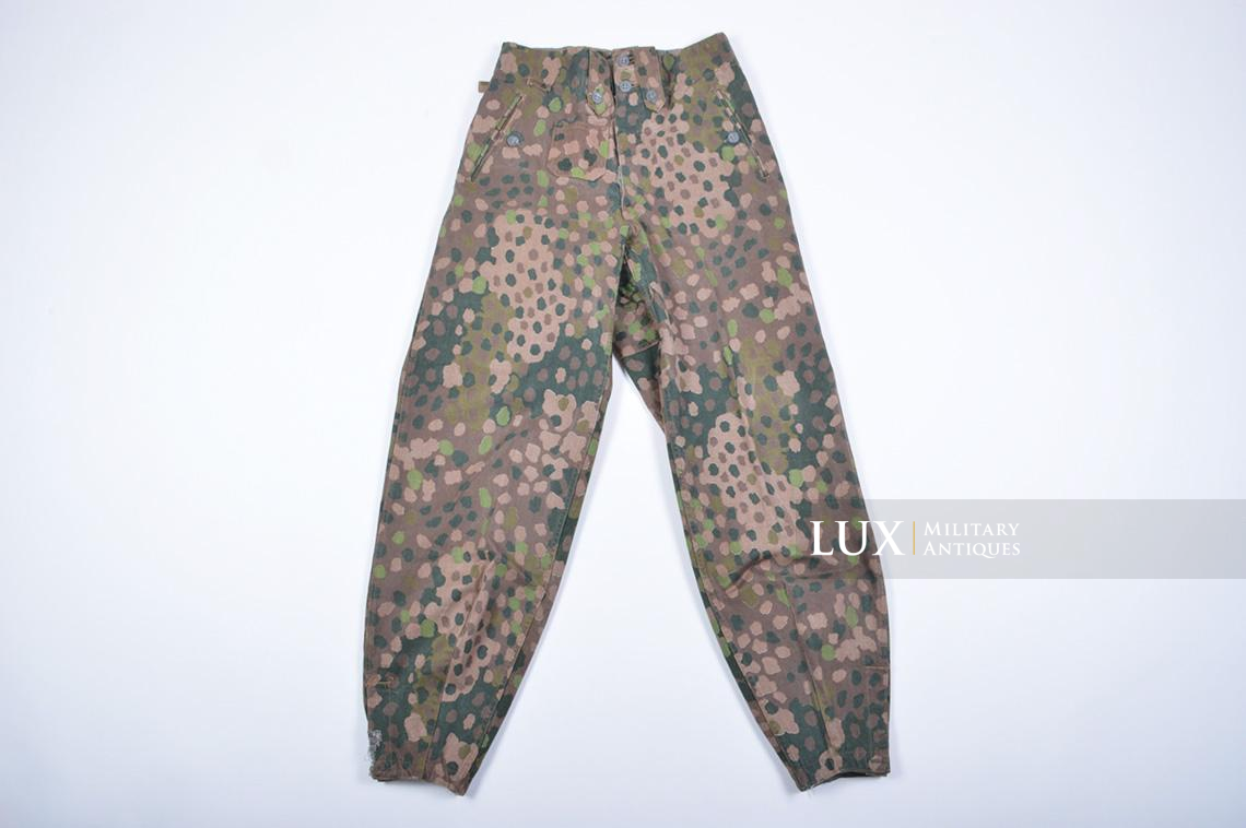 Waffen-SS M44 « dot pattern » camouflage trousers in smooth cotton fabric