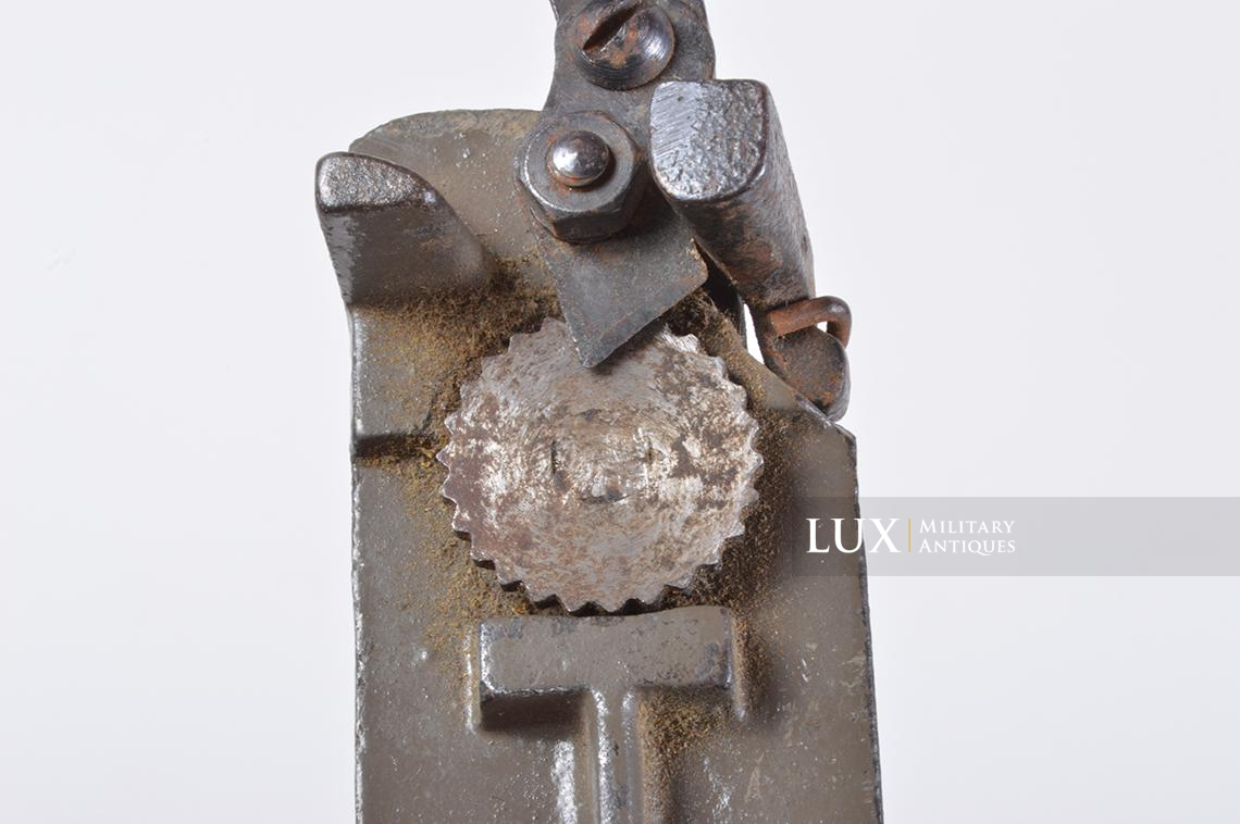German field kitchen can opener - photo 11