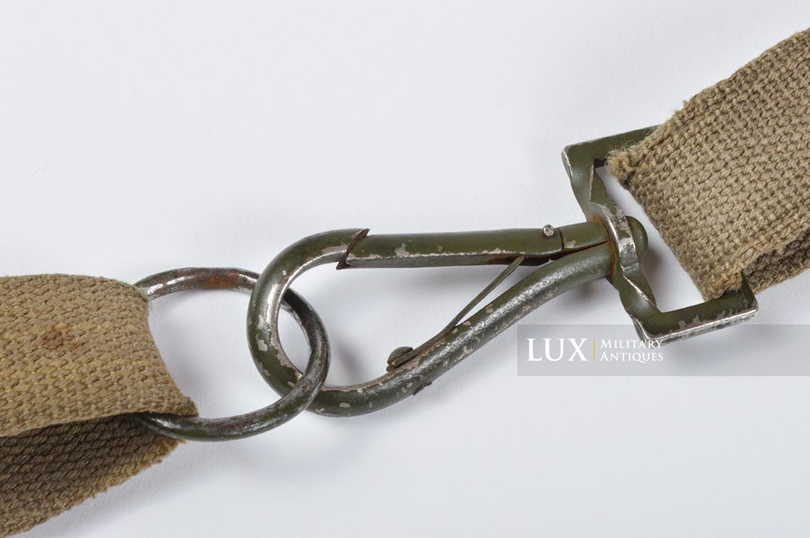 German paratrooper « Fallschirmjäger » gas mask carrying bag in rare blue fabric. - photo 19