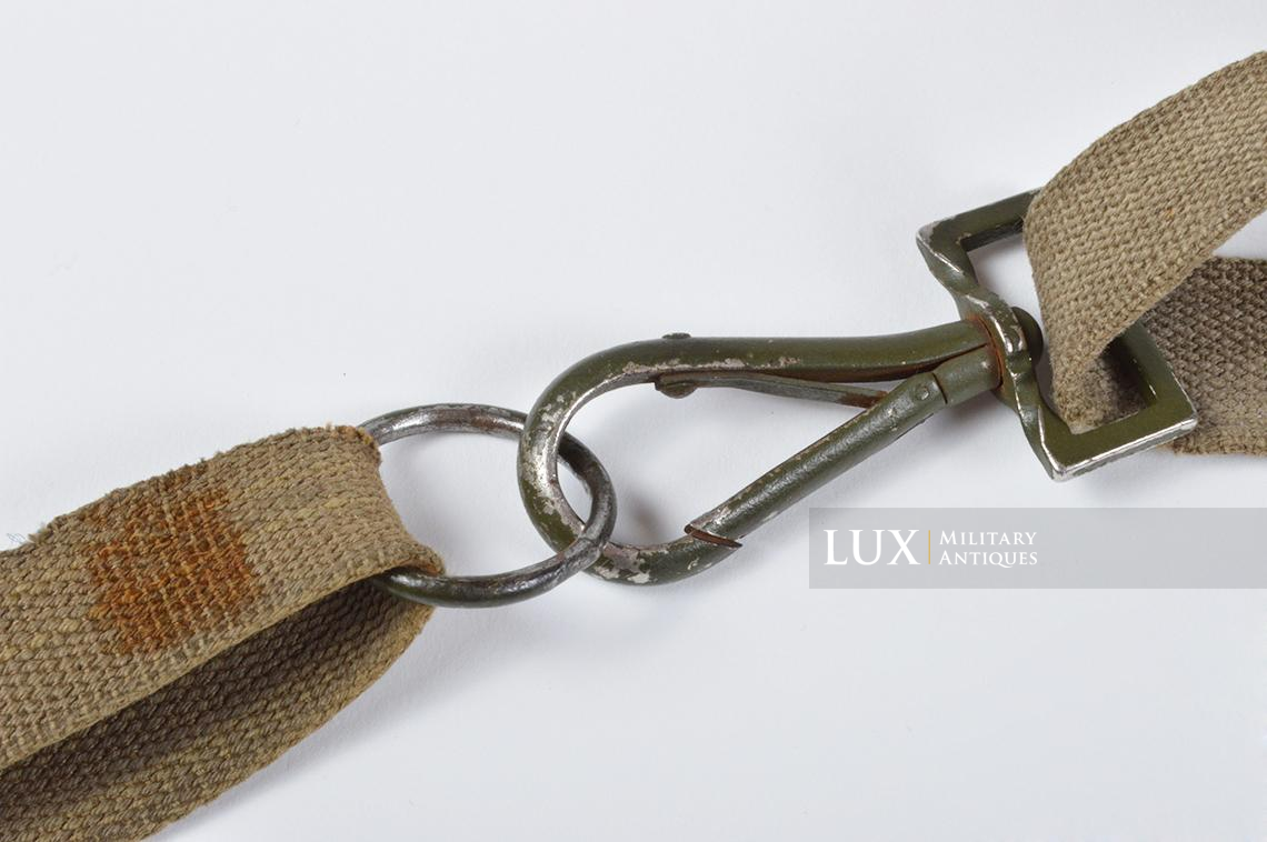 German paratrooper « Fallschirmjäger » gas mask carrying bag in rare blue fabric. - photo 20