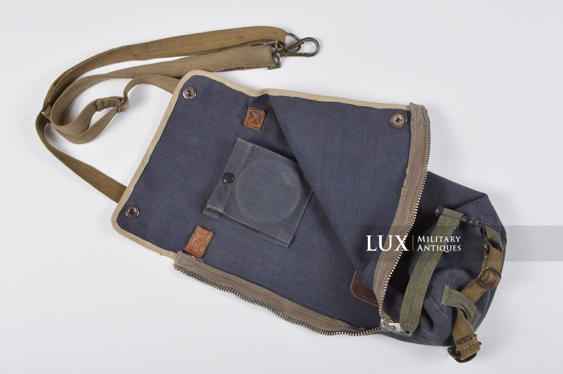 German paratrooper « Fallschirmjäger » gas mask carrying bag in rare blue fabric. - photo 32