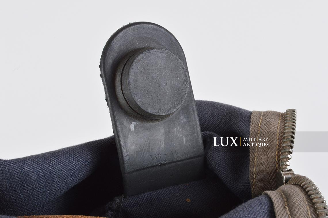German paratrooper « Fallschirmjäger » gas mask carrying bag in rare blue fabric. - photo 45