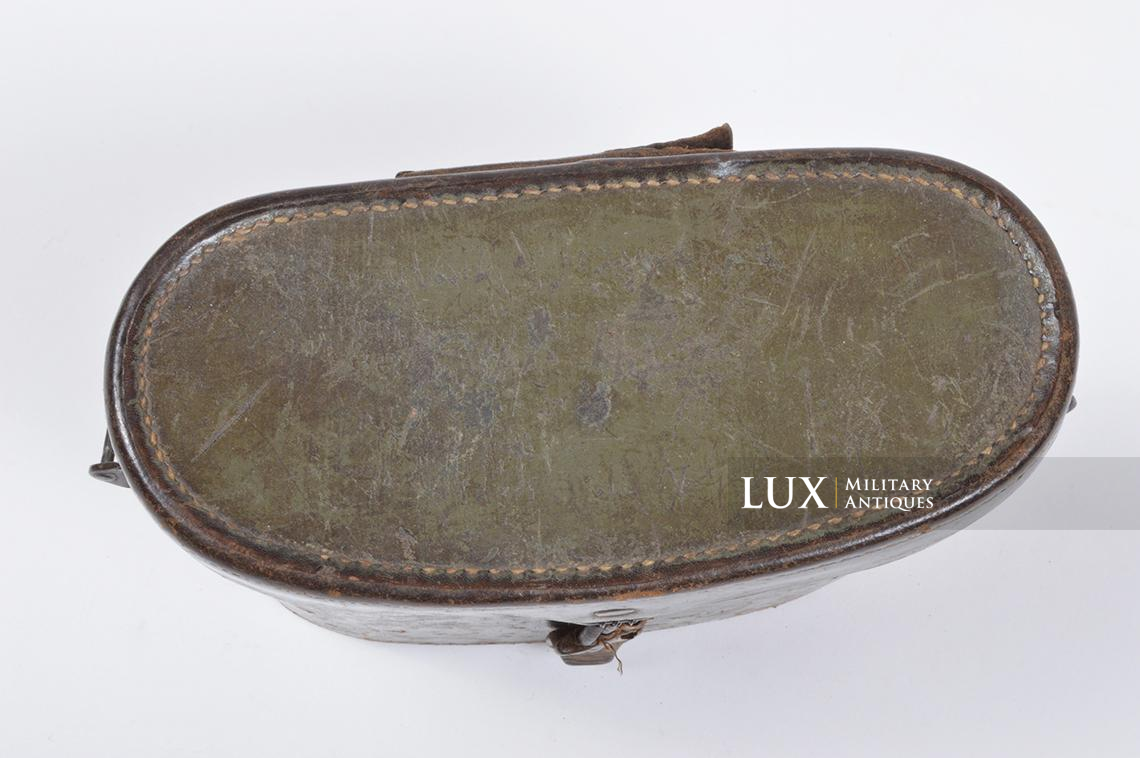 German camouflage binoculars case, named to a « Feldwebel » - photo 9