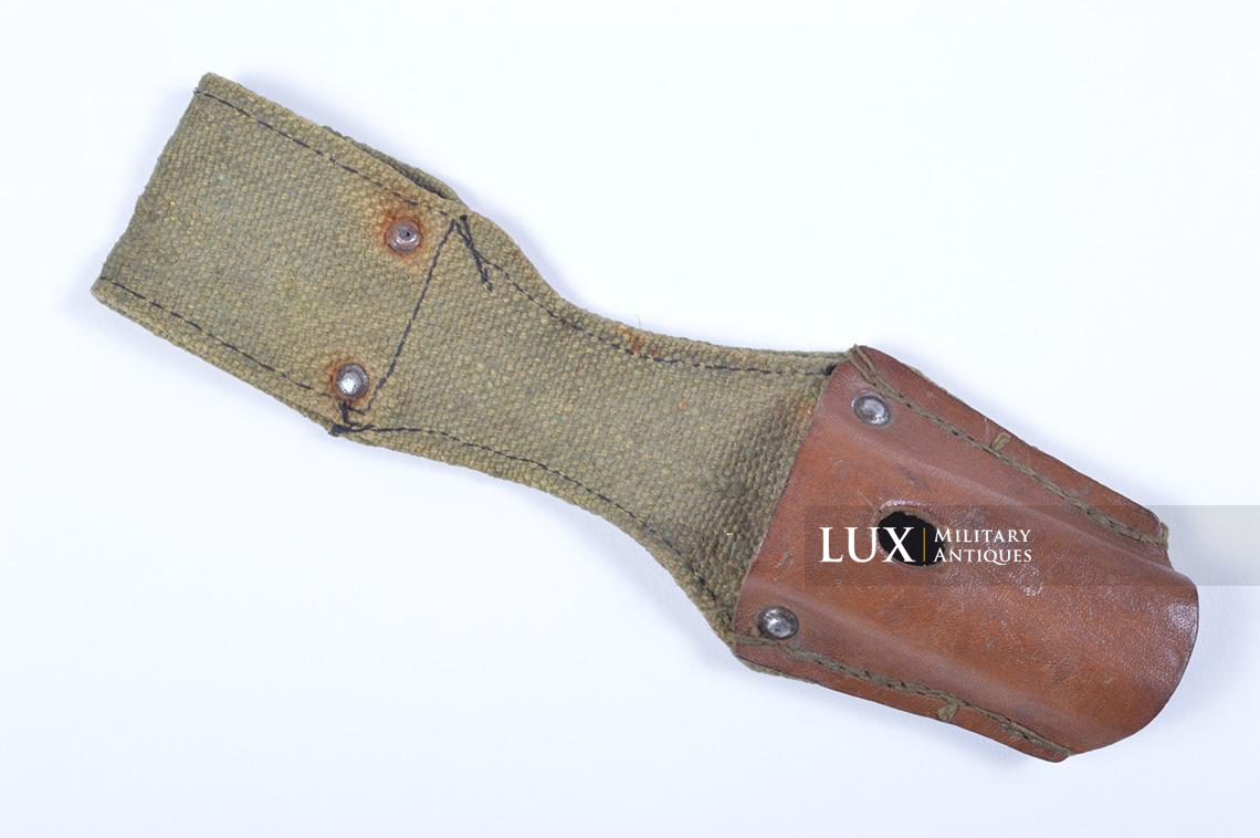Late-war K98 bayonet frog - Lux Military Antiques - photo 4