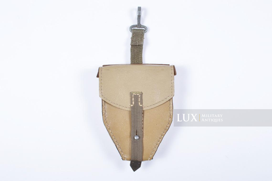 German artillery grenade fuze timer tool carrying pouch in tan pressed cardboard - photo 7