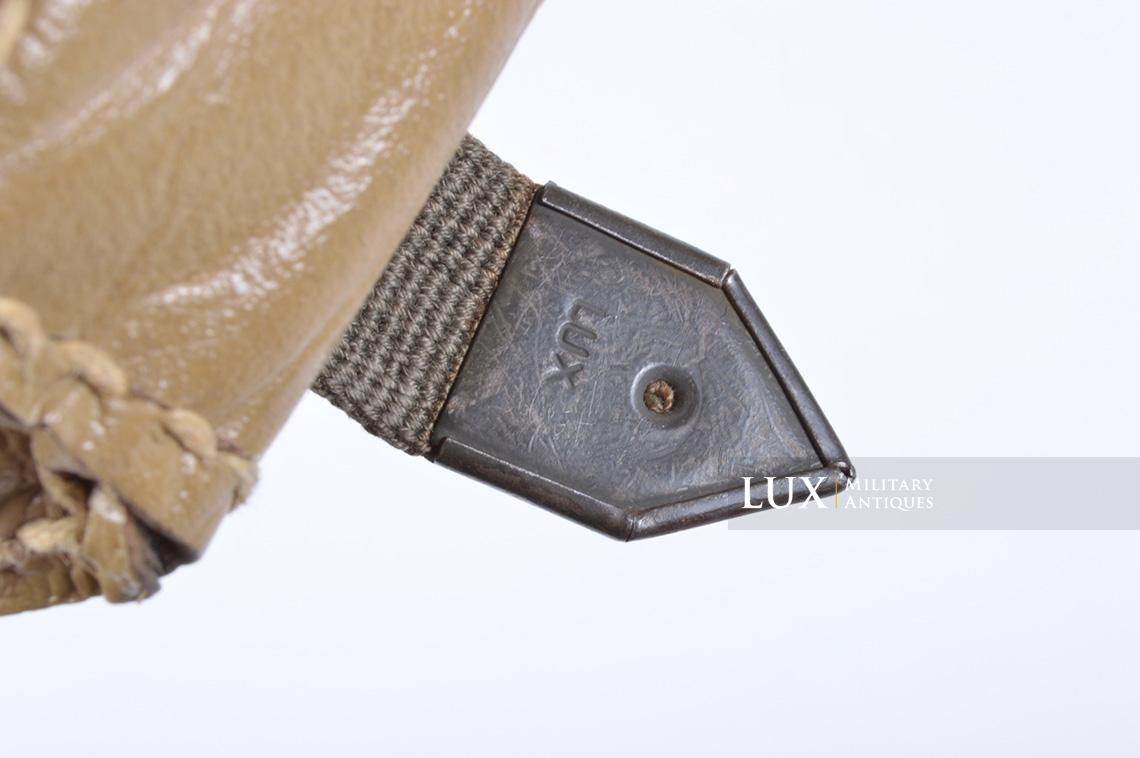German artillery grenade fuze timer tool carrying pouch in tan pressed cardboard - photo 15