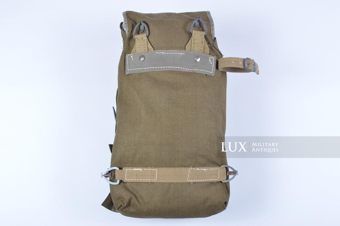 German late war pioneer combat assault pouch set & backpack - photo 11