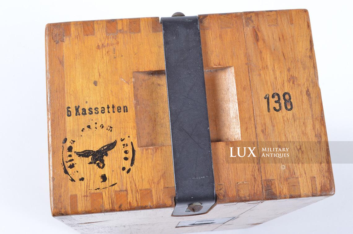 German Luftwaffe Siemens 100FK gun camera 16mm film cassettes - photo 13