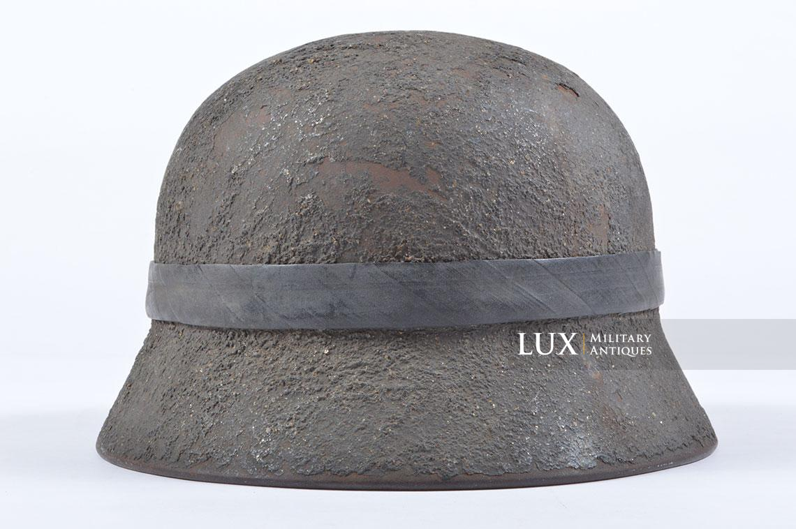 M40 Luftwaffe « Chunky » camouflage helmet, band attachment, Normandy unit marked - photo 12