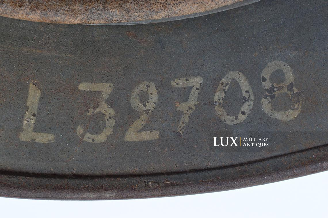 M40 Luftwaffe « Chunky » camouflage helmet, band attachment, Normandy unit marked - photo 44