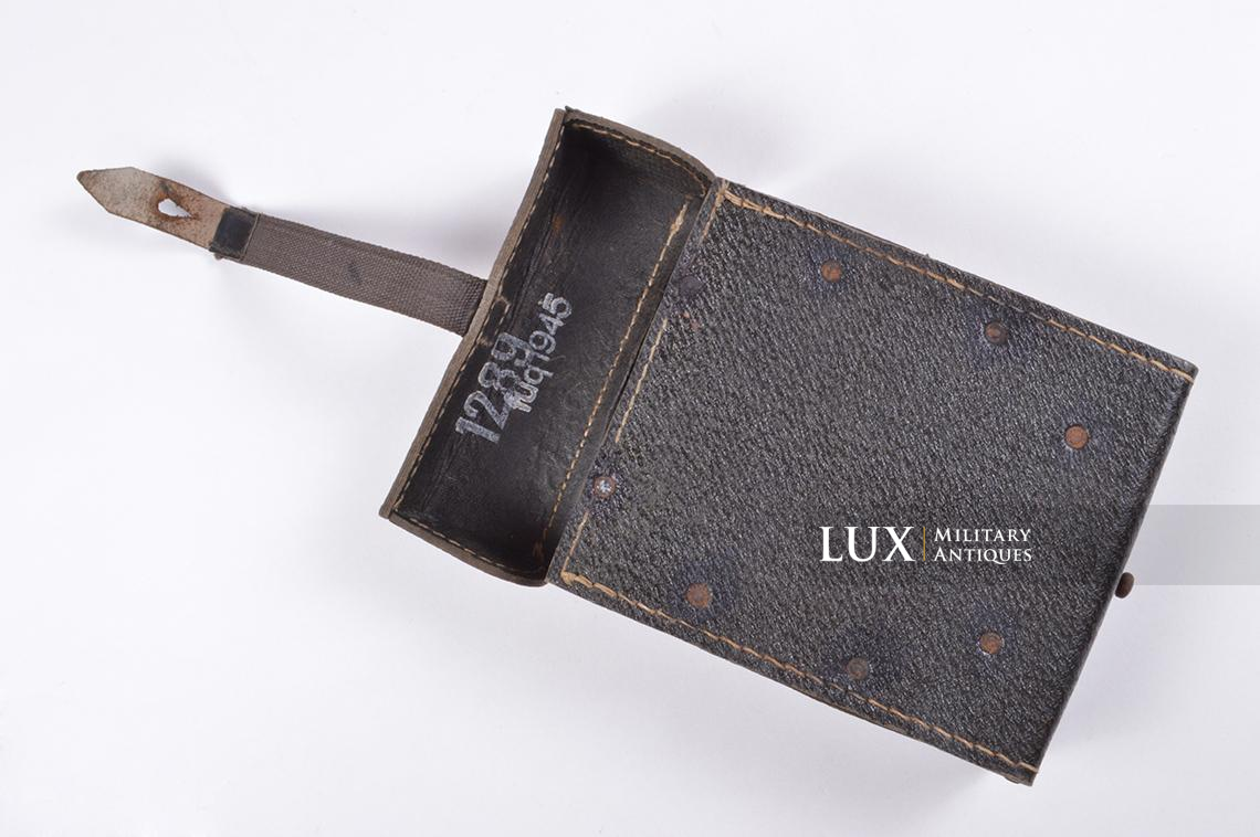 MG34/42 gunner's belt pouch in black pressed cardboard, « fuq1945 » - photo 14