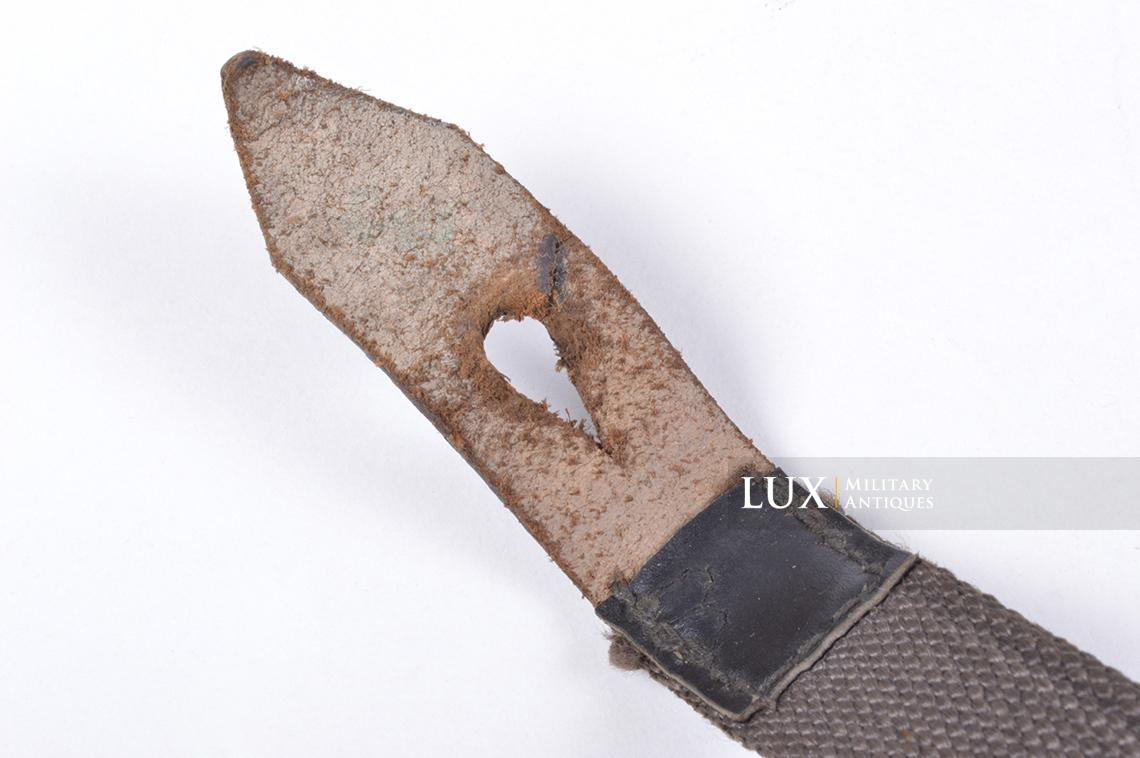 MG34/42 gunner's belt pouch in black pressed cardboard, « fuq1945 » - photo 16
