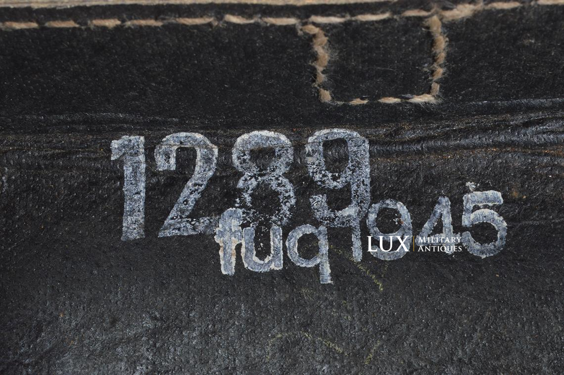 MG34/42 gunner's belt pouch in black pressed cardboard, « fuq1945 » - photo 17