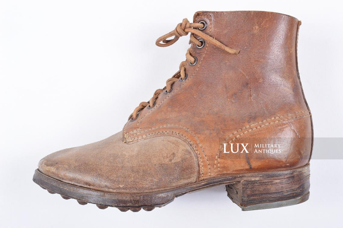 Late war German low ankle combat boots - photo 7