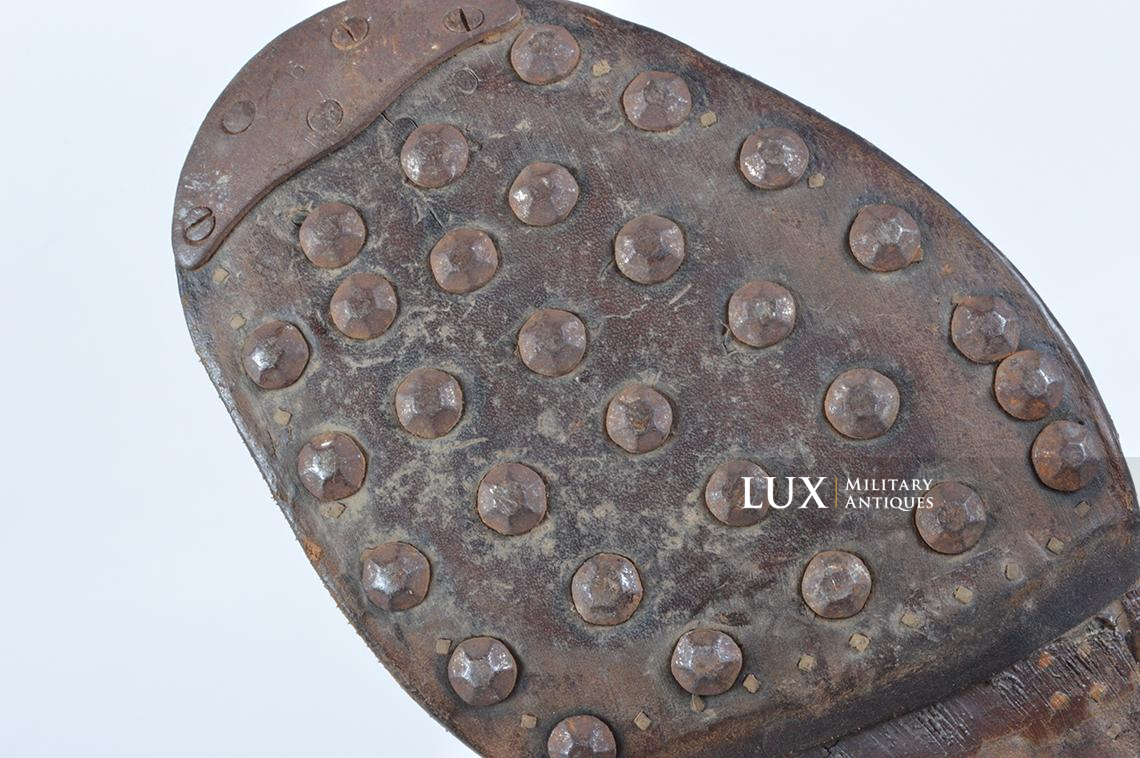 Late war German low ankle combat boots - photo 14