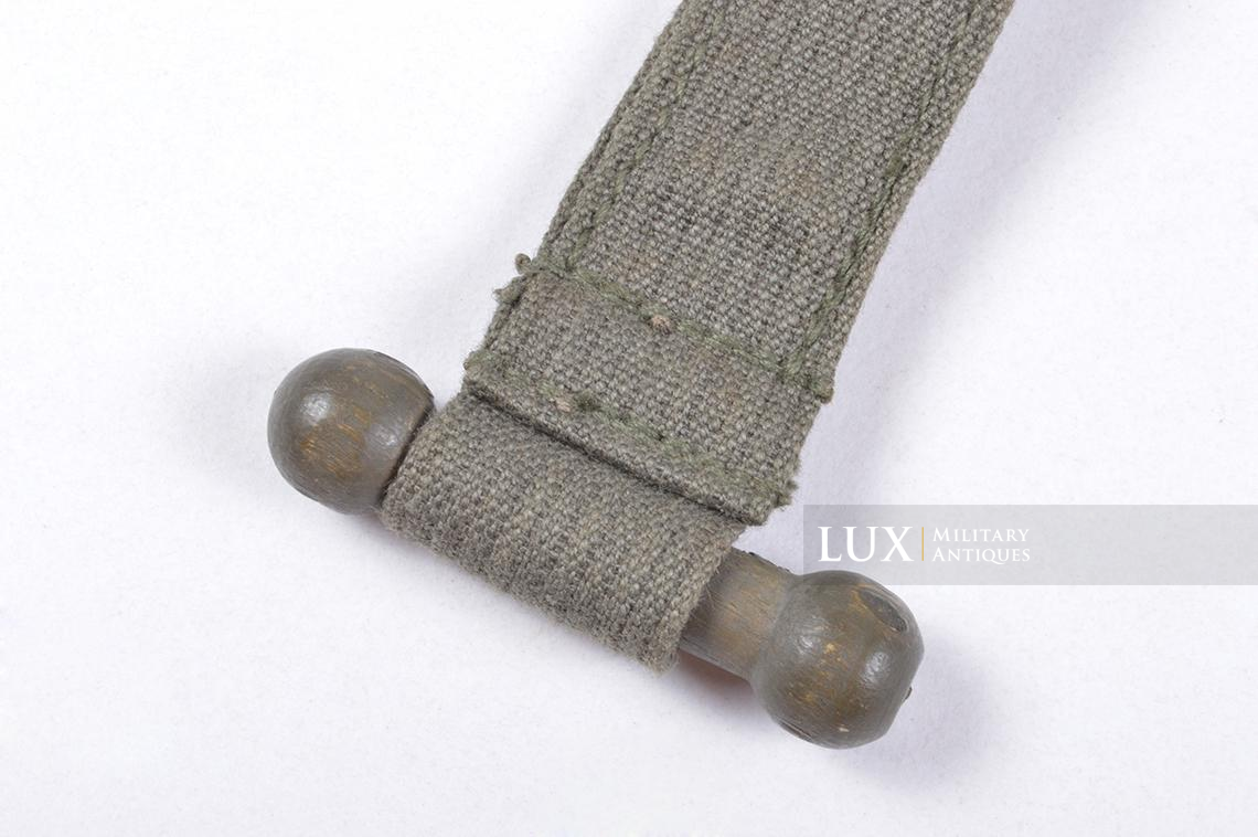 Early German paratrooper gas mask carrying bag, « BWZ » - photo 11