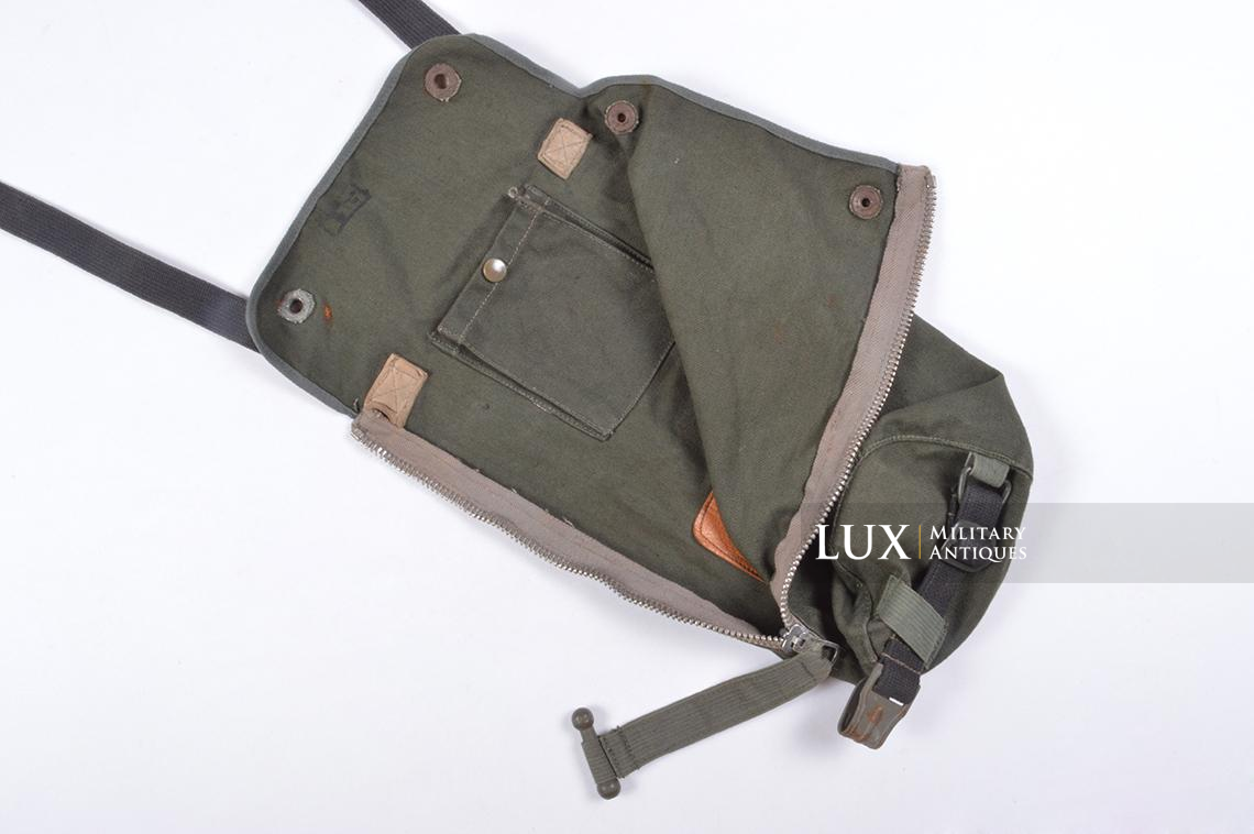 Early German paratrooper gas mask carrying bag, « BWZ » - photo 31