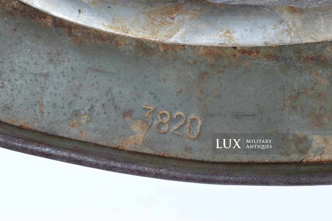 M38 Fallschirmjäger battle damaged double decal combat helmet in « FJR6 » camouflage - photo 40