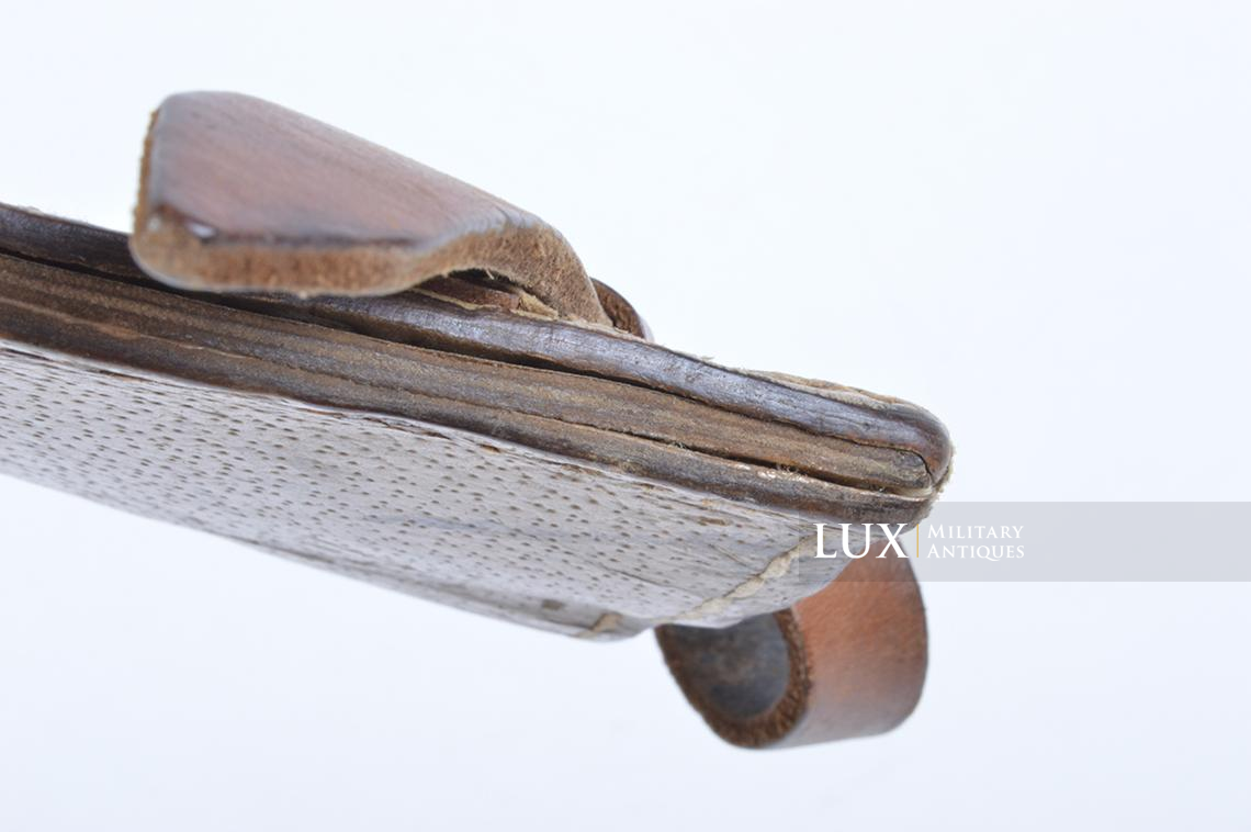 German late-war tan pressed cardboard entrenching tool carrying case, « jWa 4 » - photo 14