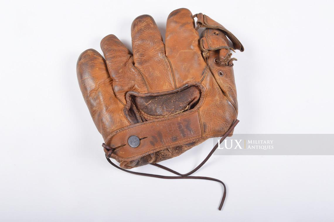 U.S. Army issued softball players mitt - Lux Military Antiques - photo 4