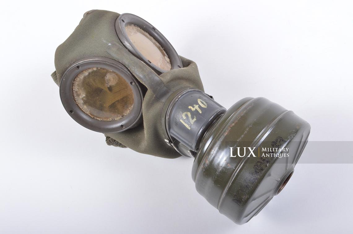 German three-tone spray camouflage gas mask canister - photo 51