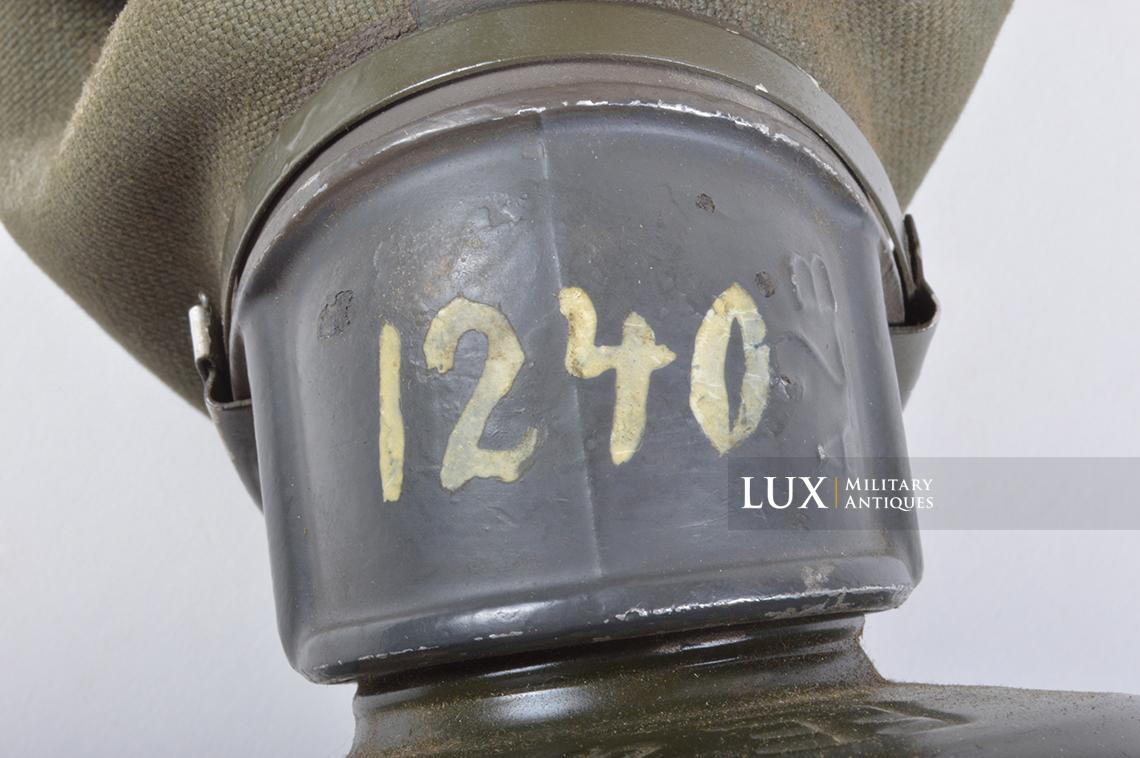 German three-tone spray camouflage gas mask canister - photo 52