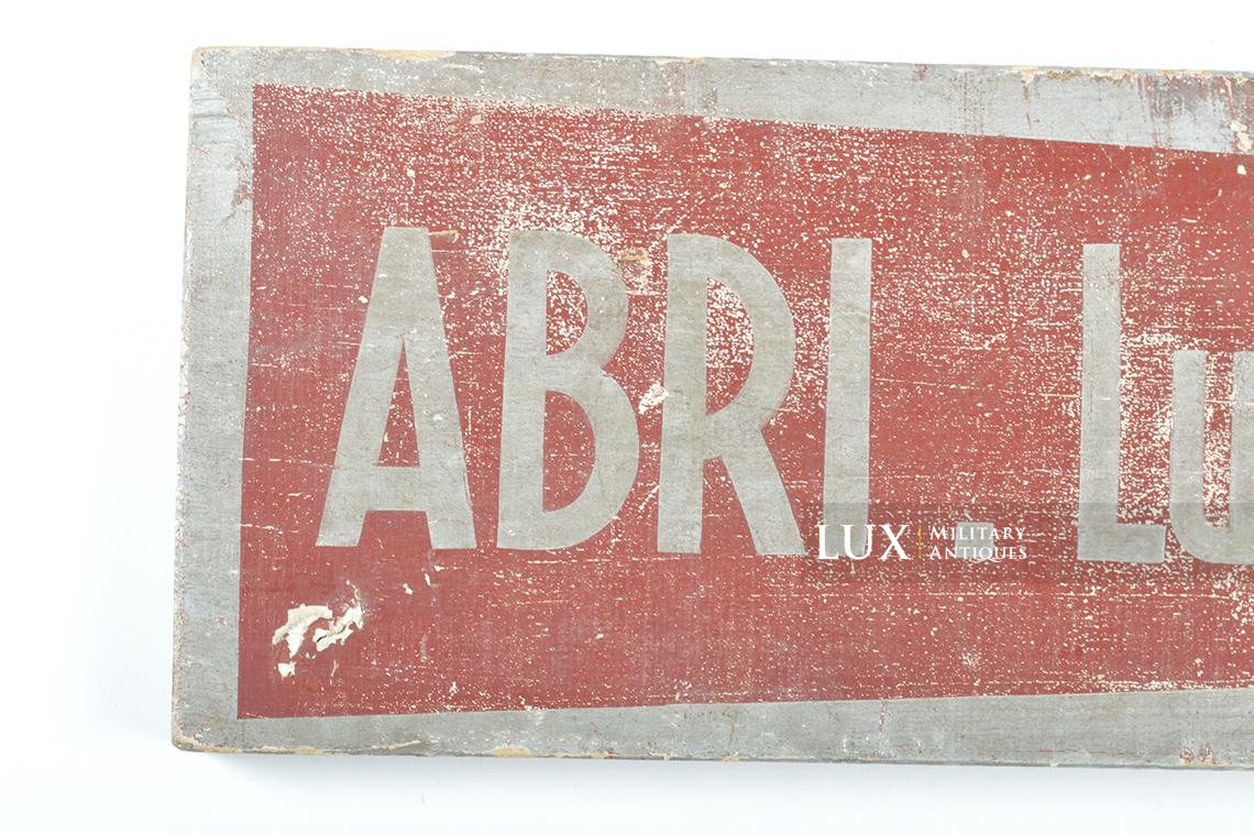Panneau signalétique allemand, « Abri Luftschutz » - photo 11