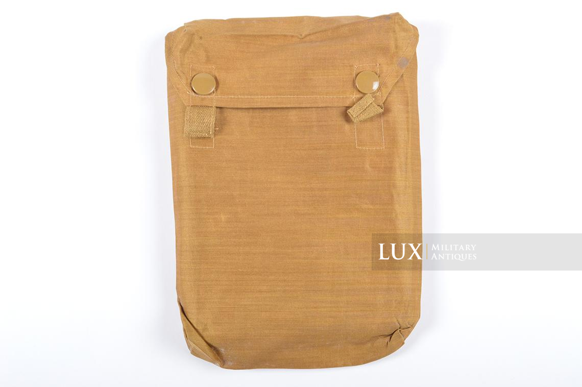 German tropical anti-gas cape & pouch - Lux Military Antiques - photo 10