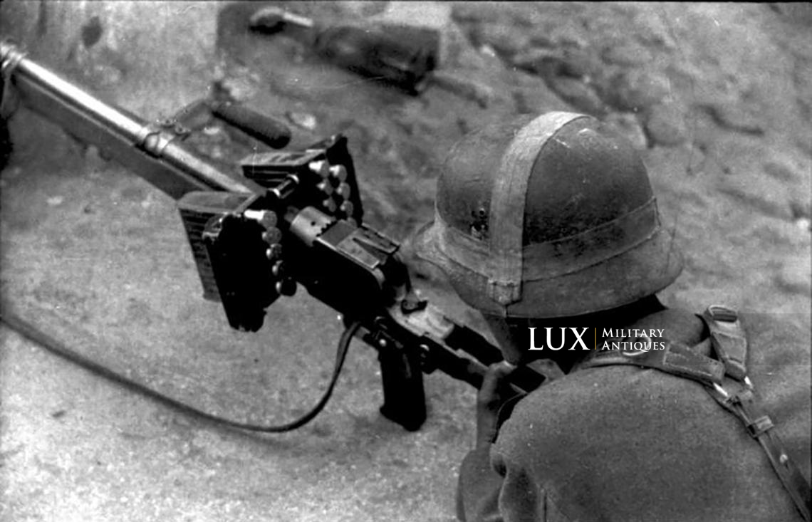 M40 Heer sawdust camouflage strapped combat helmet - photo 7