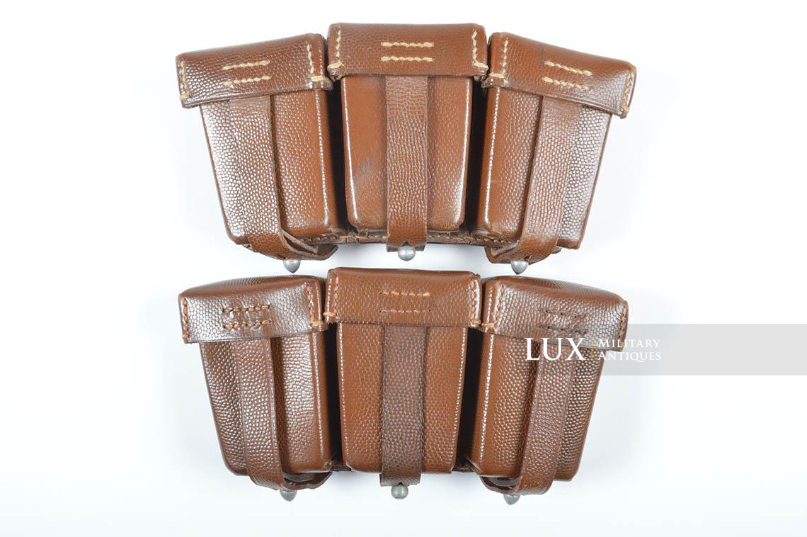 ラウンド用品・アクセサリー UK Unissued matching pair of early war k98 ammunition pouches, dated 1939