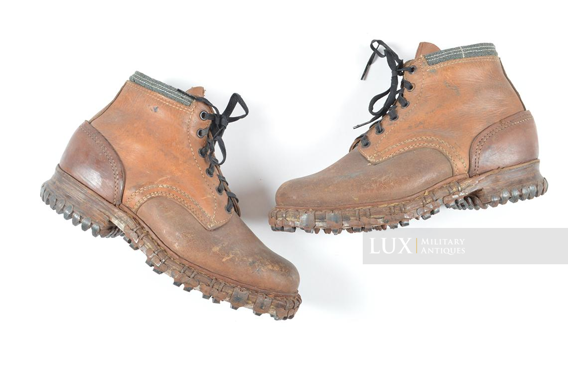 Unissued German mountain trooper's « Gebirgsjäger » ankle boots - photo 4