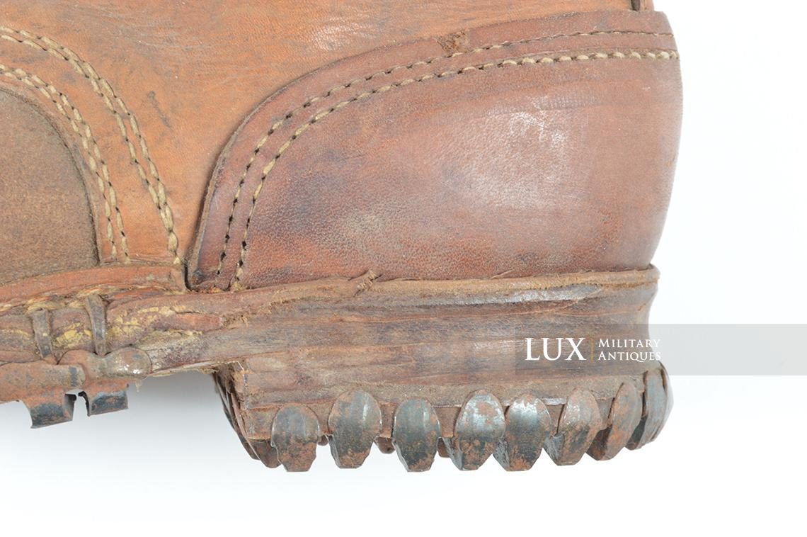 Unissued German mountain trooper's « Gebirgsjäger » ankle boots - photo 8