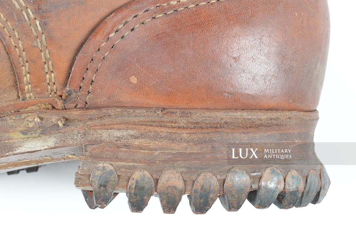 Unissued German mountain trooper's « Gebirgsjäger » ankle boots - photo 26