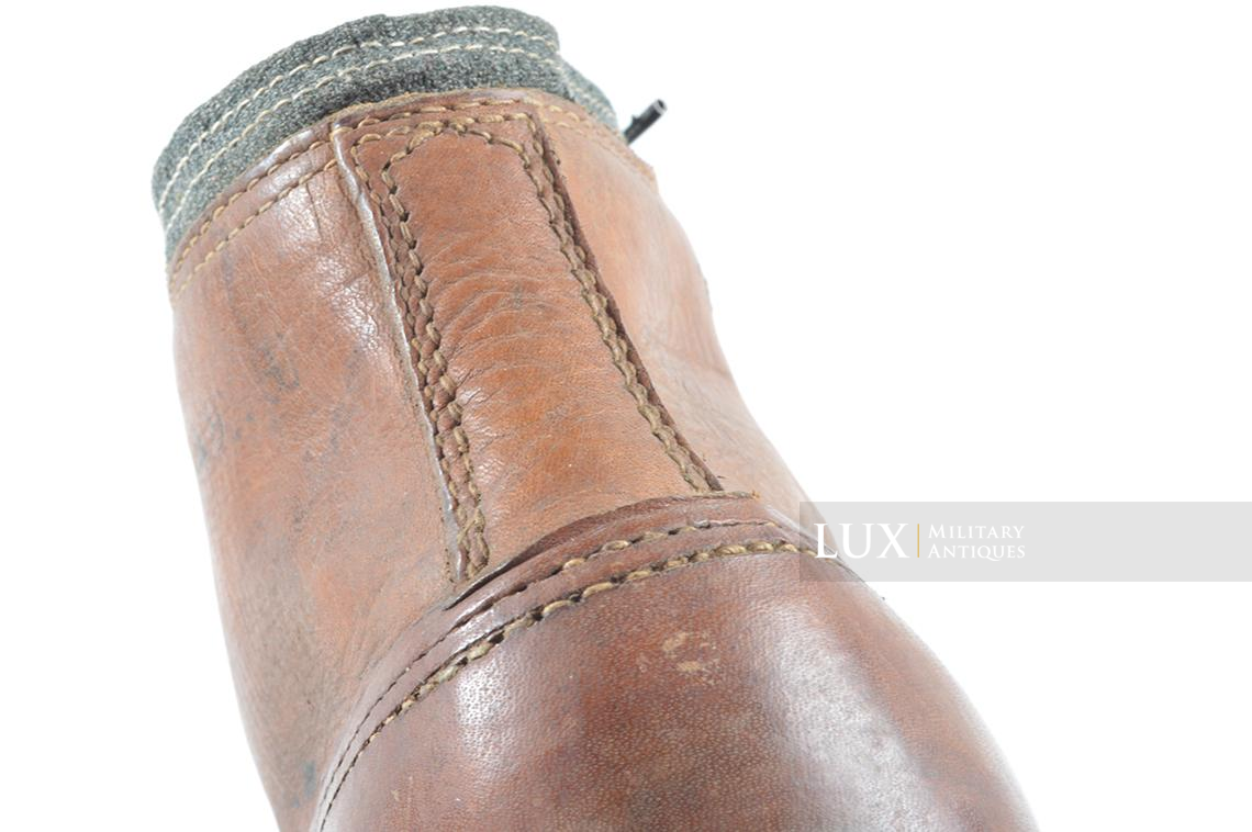 Unissued German mountain trooper's « Gebirgsjäger » ankle boots - photo 35