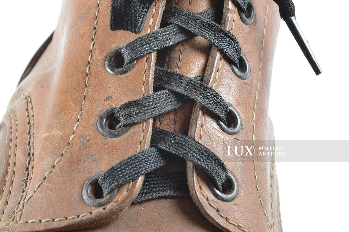 Unissued German mountain trooper's « Gebirgsjäger » ankle boots - photo 36