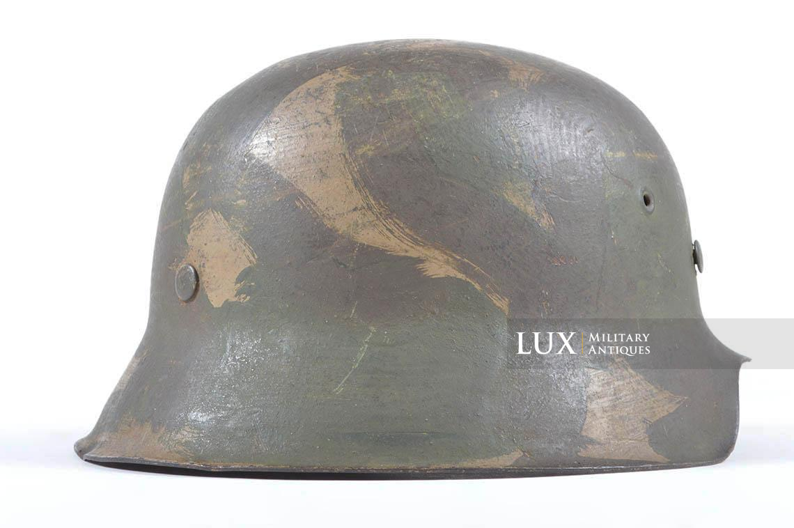 M42 Heer brush three-tone « Normandy » camouflage helmet, named - photo 11