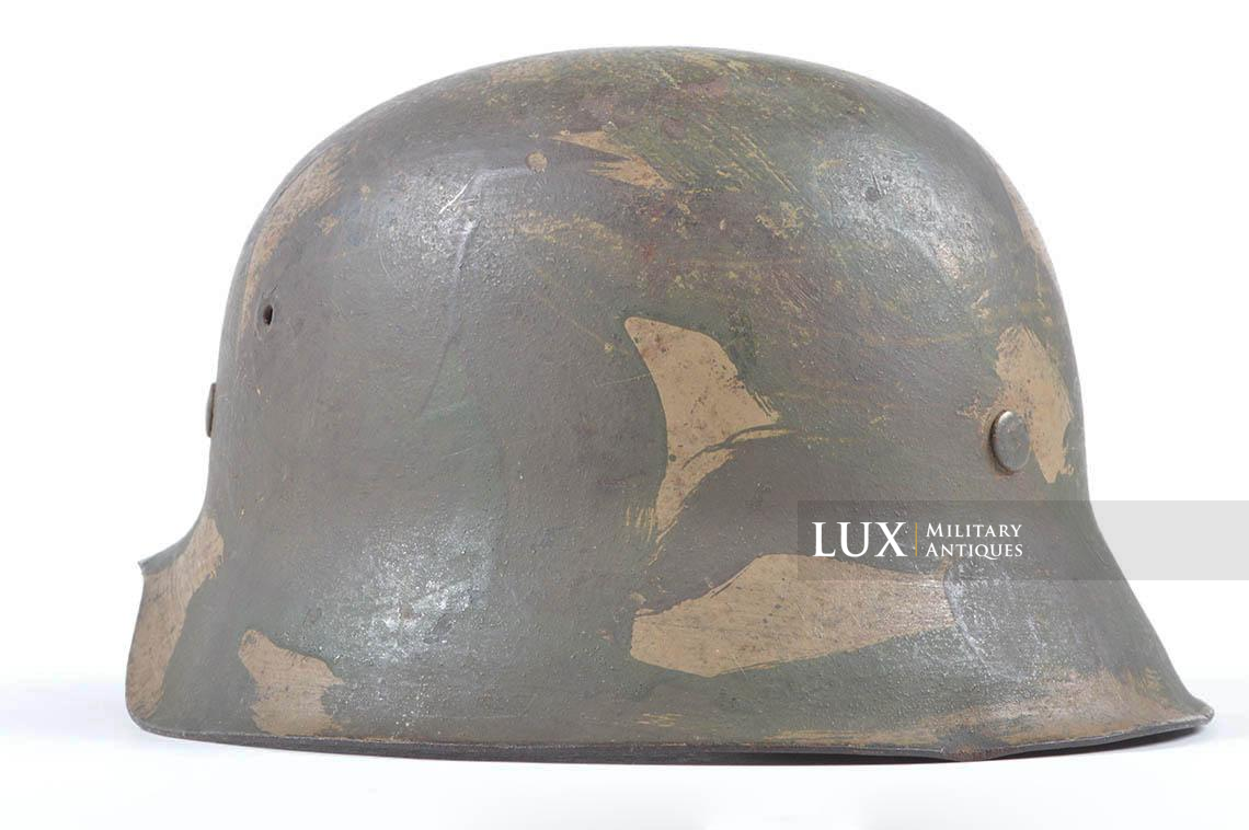 M42 Heer brush three-tone « Normandy » camouflage helmet, named - photo 13