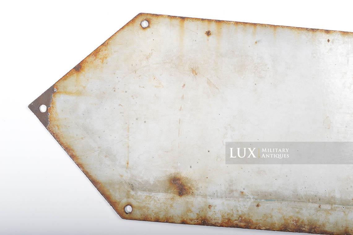 Plaque routière directionnelle « BASTOGNE