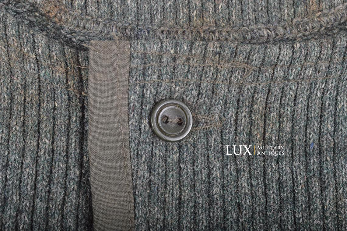 Late-war German issued « low-neck » sweater - photo 8