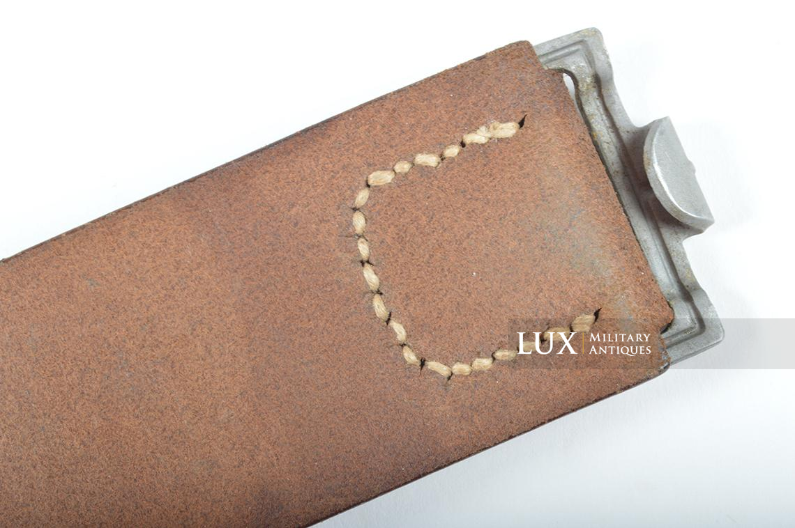 Unissued early German leather belt in natural brown leather, dated 1938